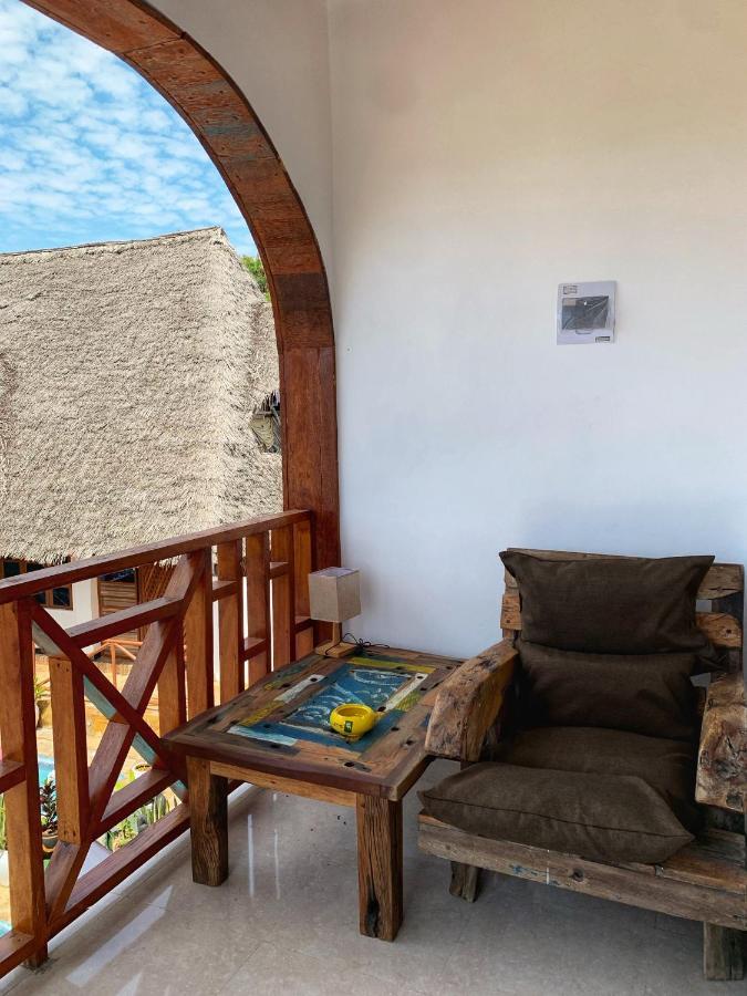Utulivu Bungalow Nungwi Exterior photo